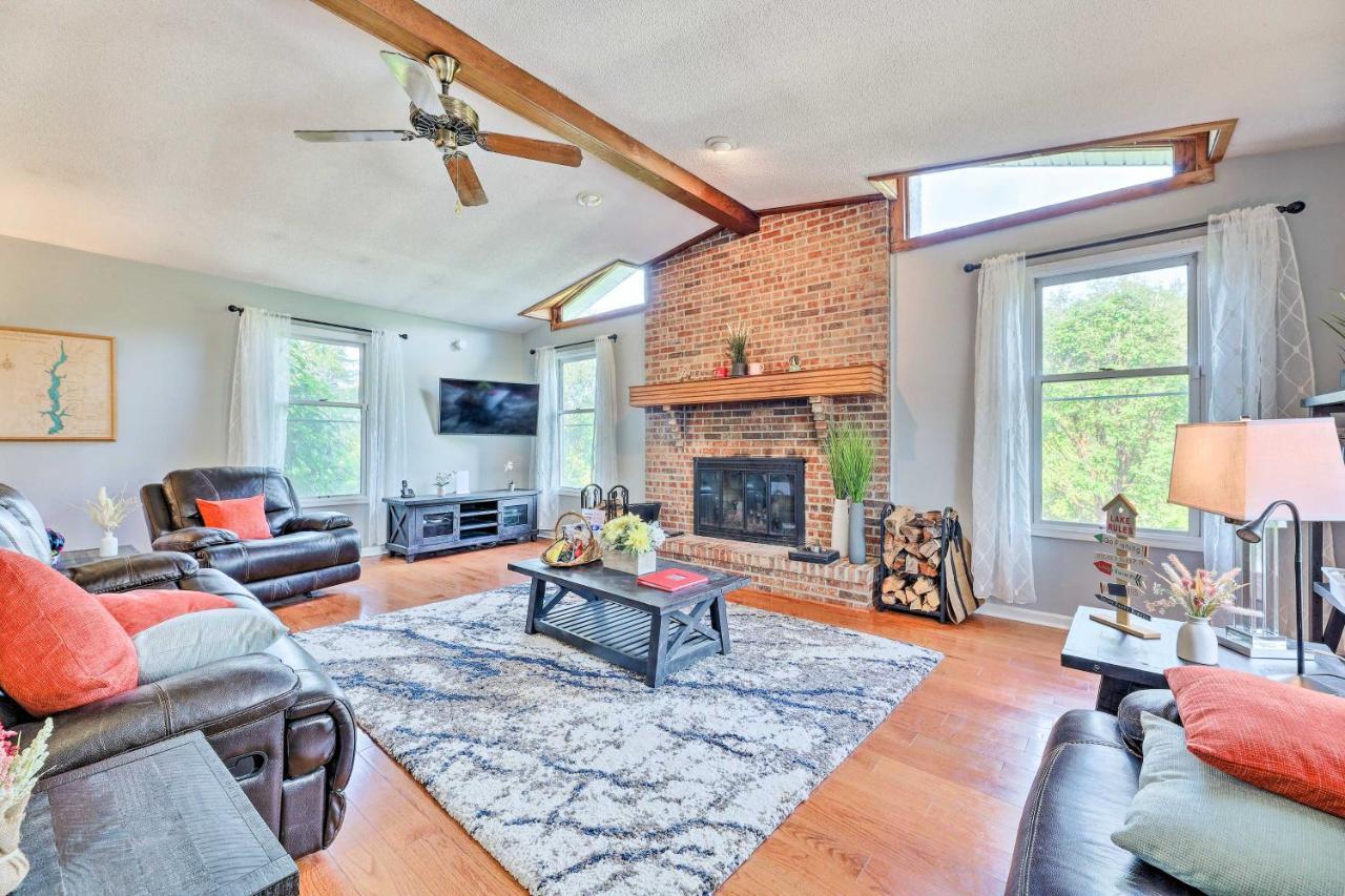 Family-Friendly Brookville Home With Hot Tub! Exterior photo